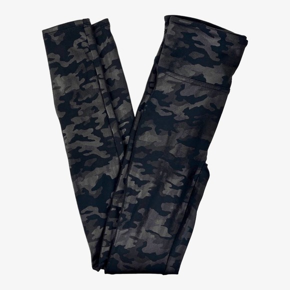 NEW Spanx Faux Leather Camo Leggings in Black/Grey Size XS - Picture 2 of 10